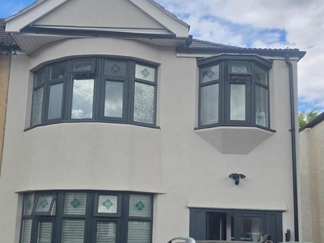 Geneva Gardens, Chadwell Heath RM6, 4 bed semi detached house to rent, £2,500 pcm | PrimeLocation