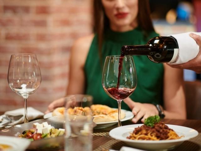 GENF: EAUX VIVES CAFÉ RESTAURANT ZUM VERKAUF