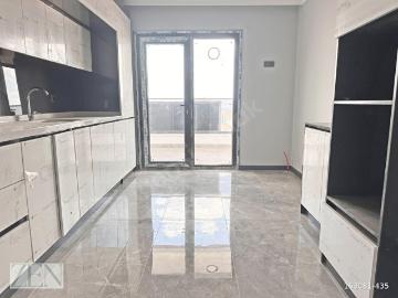 GENİŞ MUTFAK MANZARA GİYİNME ODASI EBEVEYN BANYOSU TERAS BALKON