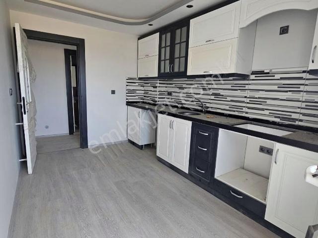 Geniş Oturumlu 2+1 Kapalı Mutfak