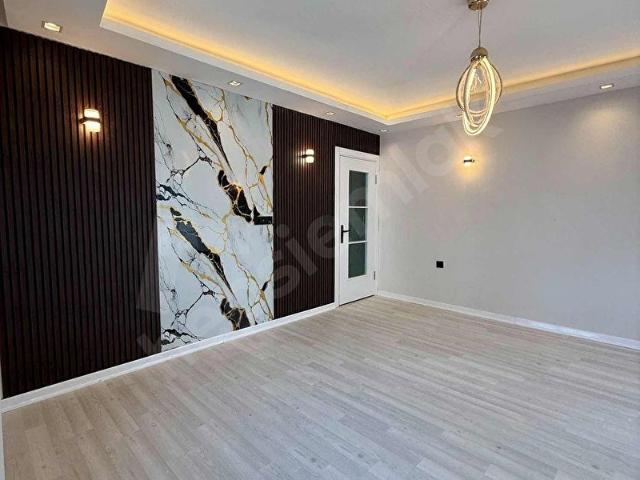 GENİŞ AİLELERE ÖZEL ŞIK TASARIM 4+1 SATILIK ÜST DUBLEKS!