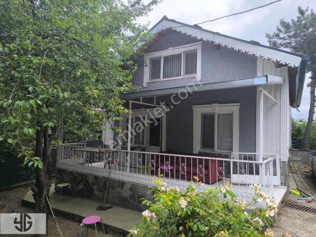 Geniş Bahçe, 2 Katlı Villa Ve Ek Yaşam Alanı Bir Arada!