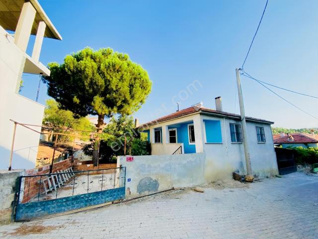 Geniş Bahçeli Oturuma Hazır Yeni Müstakil 2+1 Köy Evi