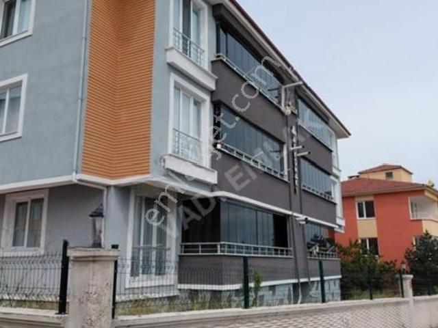 Geniş, Kullanışlı Ve 3 Katlı Binada Satılık 3+1 Daire|vadi Emlak