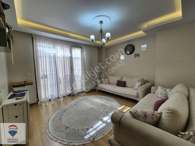 Geniş Teras Keyfi Sunan, Kullanışlı 2+1 Bahçe Katı Daire