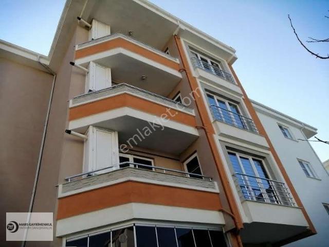 Geniş 1+1 Daire 10 Ekim İtibariyle Kiralıktır.