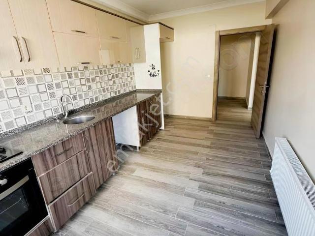 Geniş 2+1 Doğalgazlı Ebeveyn Banyolu