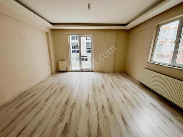 Geniş 3+1 Kiralık Daire Barbaros Mahallesinde