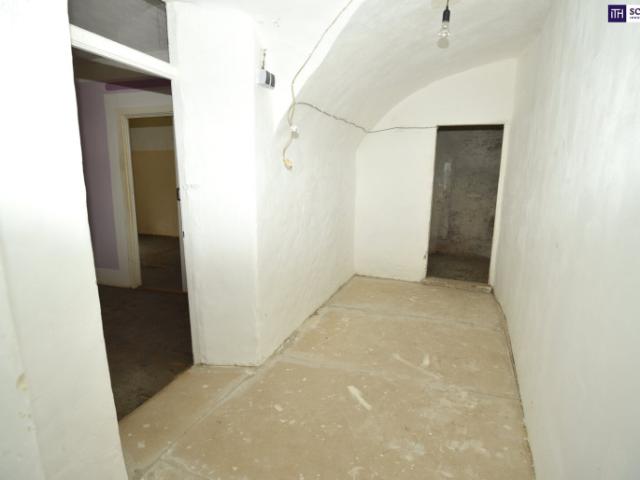 Genial Sanieren Sie Ihr neues Stadtjuwel mit Balkon ganz nach Ihren Wünschen!