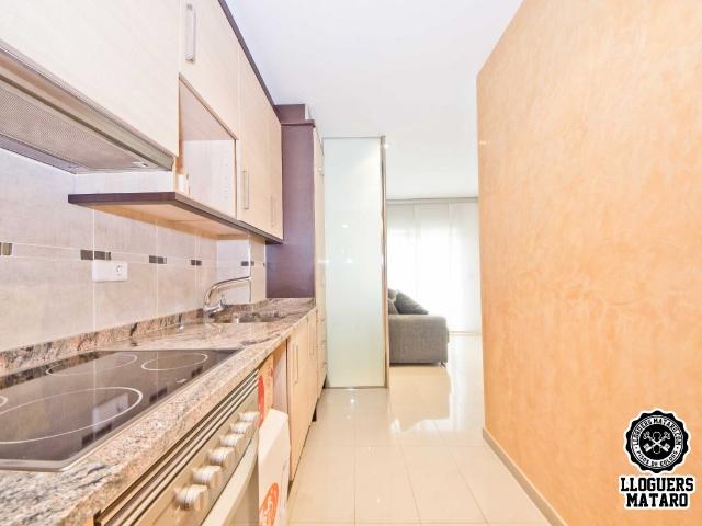 Genial vivienda seminueva con terraza y muebles