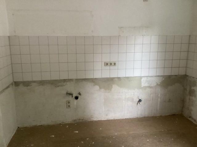 Genial zentral ! Schöne 2 Zimmer Wohnung