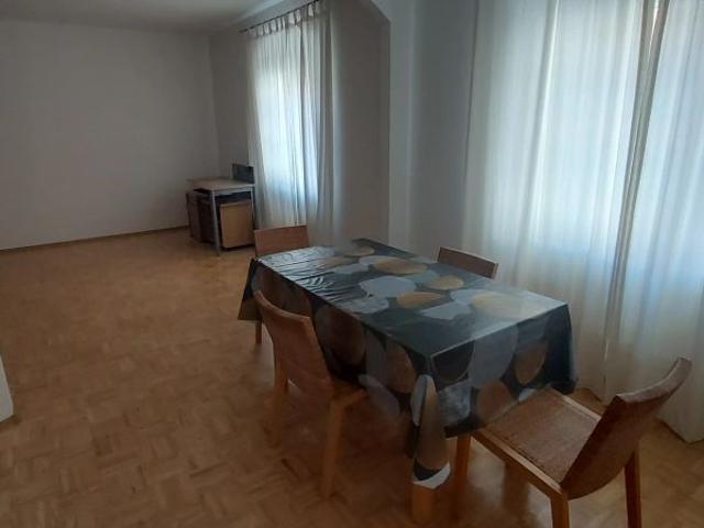 GENIAL ZENTRALE WOHNOASE