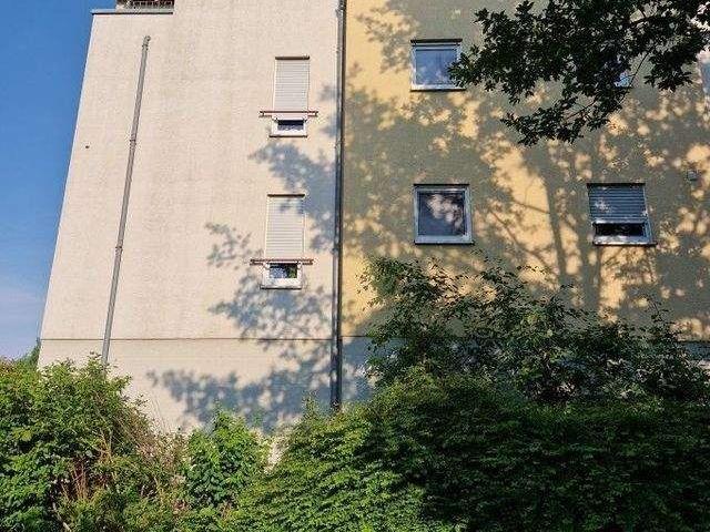 Geniale Wohnung mit herrlicher Terrasse in grüner Umgebung!