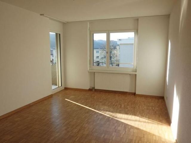 Geniessen Sie die Abendsonne auf dem Balkon!