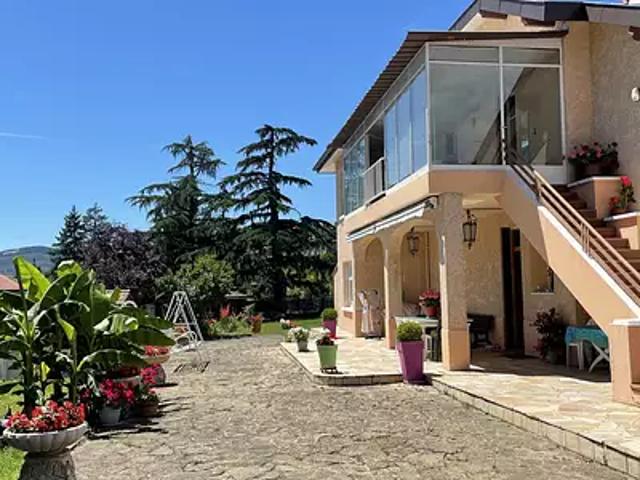 Genilac 42800 Achat / Vente maison 7 pièces t7 piscine terrasse