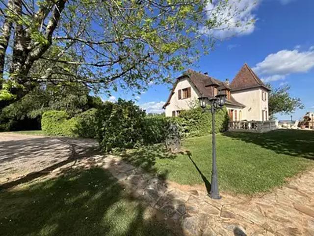Génis 24160 Achat / Vente maison 6 pièces t6
