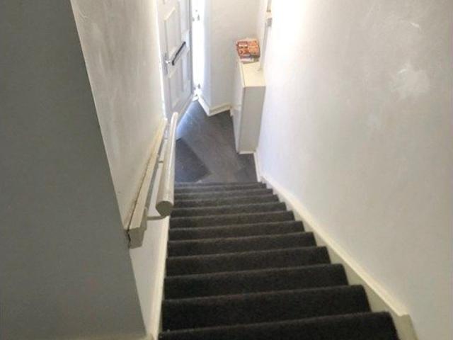 Genners Lane, Birmingham B32, 2 bed flat to rent, £1,100 pcm | PrimeLocation