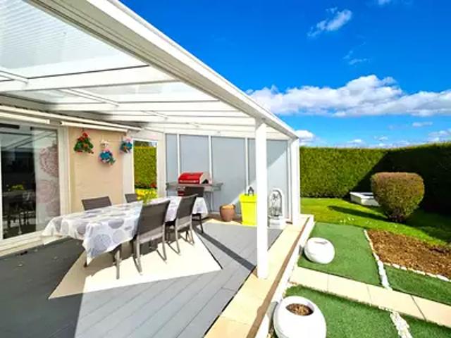 Gennes 25660 Achat / Vente maison 6 pièces t6 au dernier étage