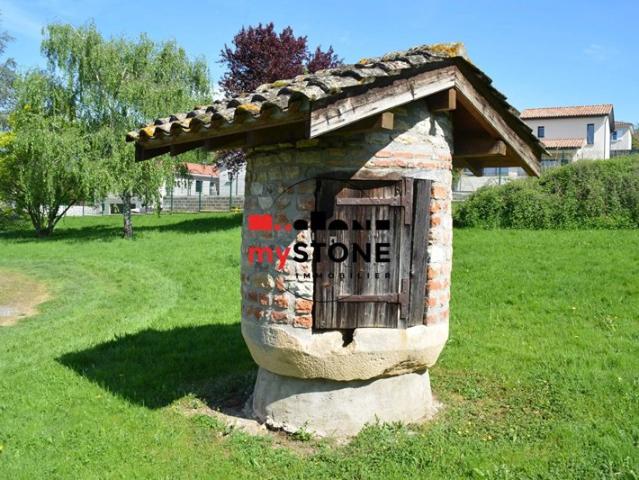 GENOUILLEUX corps de ferme à rénover 450m² dont dépendances sur 3000m² de terrain