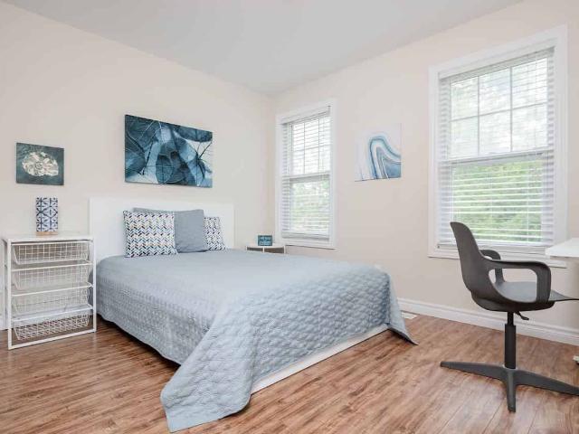 Geo Towns Kingston Student Apartments In ON | Amber