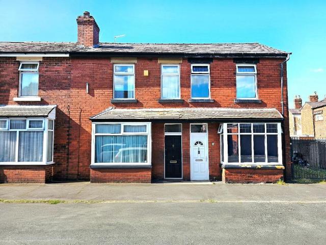 Geoffrey Street, Chorley, PR6 3 bed terraced house to rent £895 pcm £207 pw