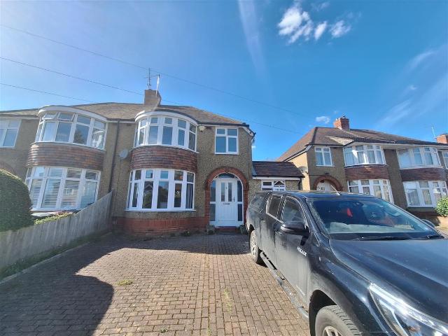 Geoffreyson Road, Caversham, Reading RG4, 3 bed semi detached house to rent, £2,500 pcm | PrimeLocation