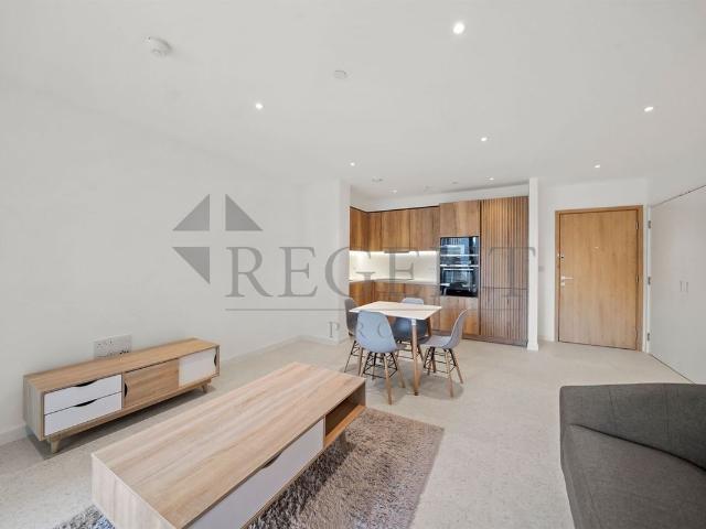 Georgette Apartments, Silk District E1, 1 bed flat to rent, £2,400 pcm | PrimeLocation