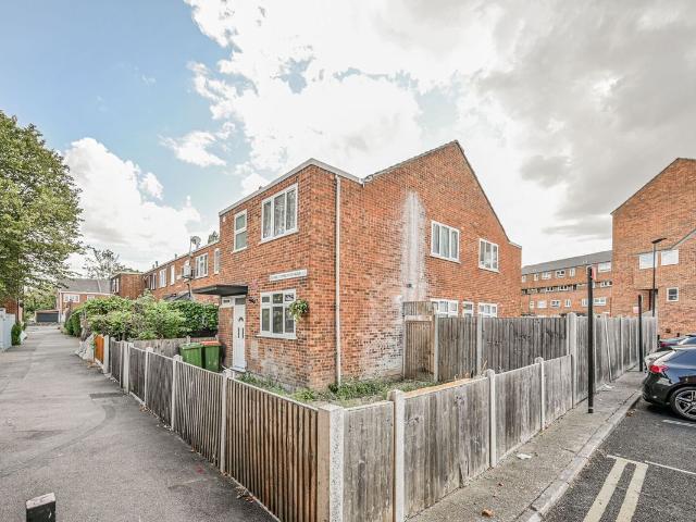 George Comberton Walk, Manor Park, London E12, 5 bed end terrace house to rent, £2,750 pcm | PrimeLocation