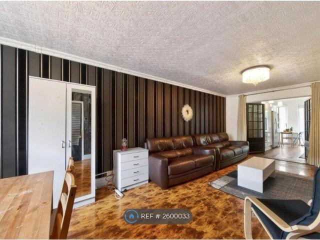 George Crescent, London N10, 7 bed semi detached house to rent, £4,260 pcm | PrimeLocation