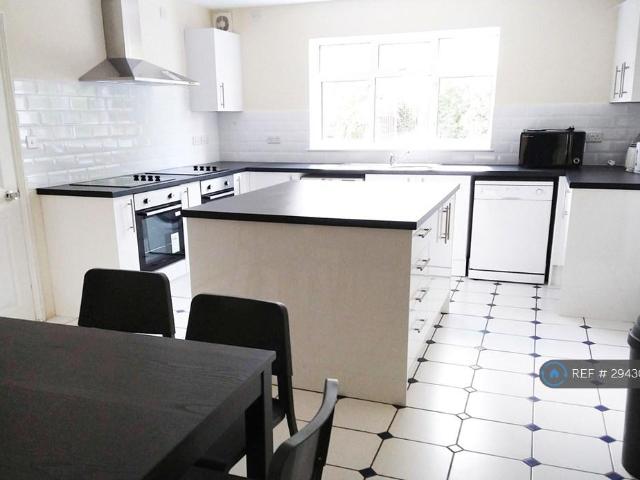 George Borrow Road, Norwich, NR4 7 bed semi detached house to rent £3,500 pcm £808 pw