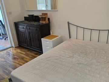 George Gati Has an Apartment