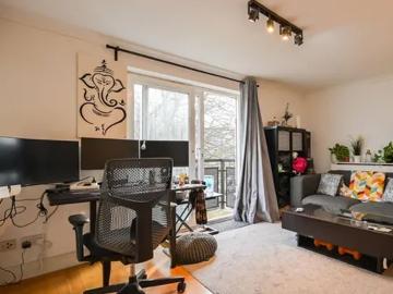 George Green's Sports Centre, Manchester Road, Cubitt Town, London, E14 3NF, United Kingdom | 1 bed apartment for rent #139270416 | Rentberry