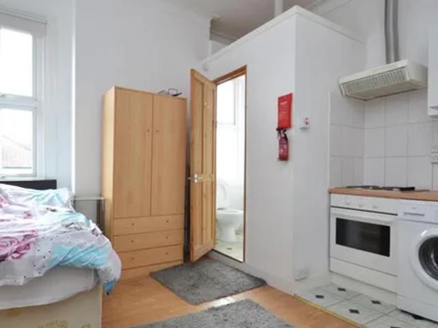 George Lane, London, SE13 6HW, United Kingdom | Studio apartment for rent #136660221 | Rentberry
