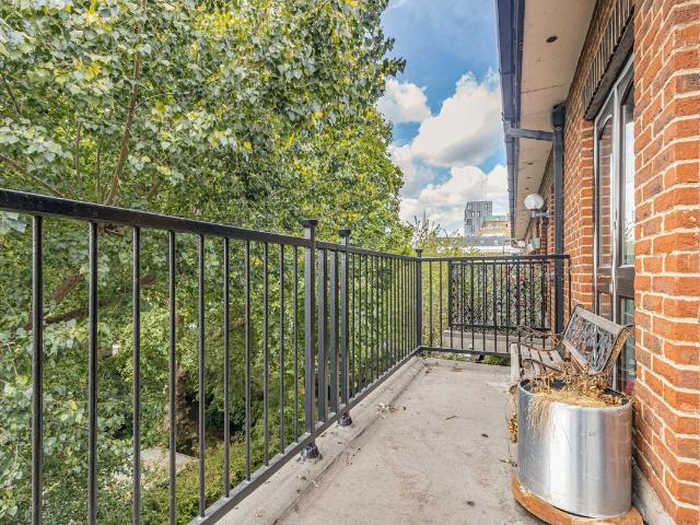 George Leybourne House, Fletcher Street, London E1, 1 bed flat to rent, £1,750 pcm | PrimeLocation