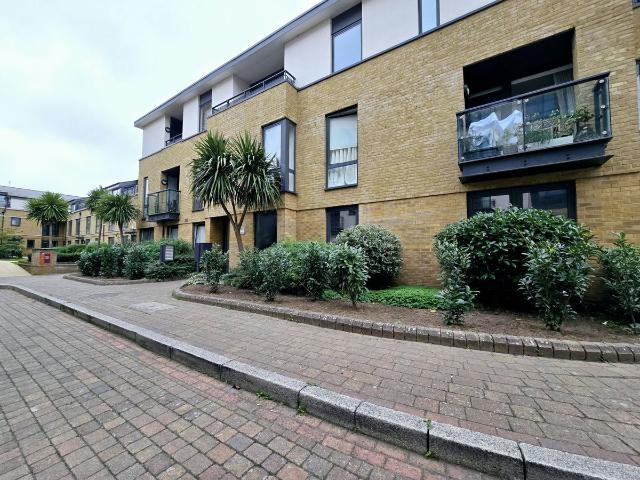 George Mather Road, Elephant & Castle SE11, 2 bed flat to rent, £2,450 pcm | PrimeLocation