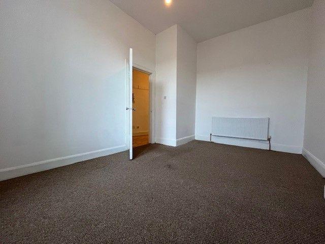 George Square, Greenock PA15, 2 bed maisonette to rent, £650 pcm | PrimeLocation