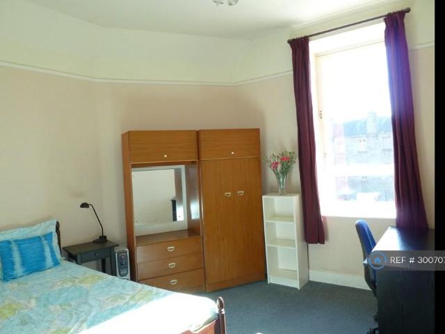 George Street, Aberdeen, AB25 1 bed in a flat share to rent £395 pcm £91 pw