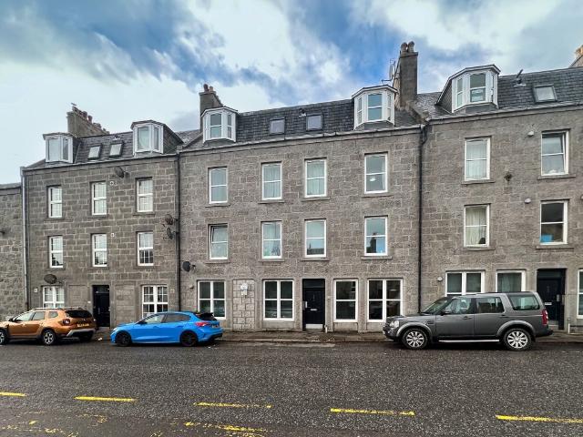 George Street, City Centre, Aberdeen AB25, 2 bed flat to rent, £700 pcm | PrimeLocation