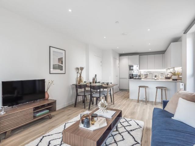 George Street, Croydon CR0, 2 bed flat to rent, £2,430 pcm | PrimeLocation