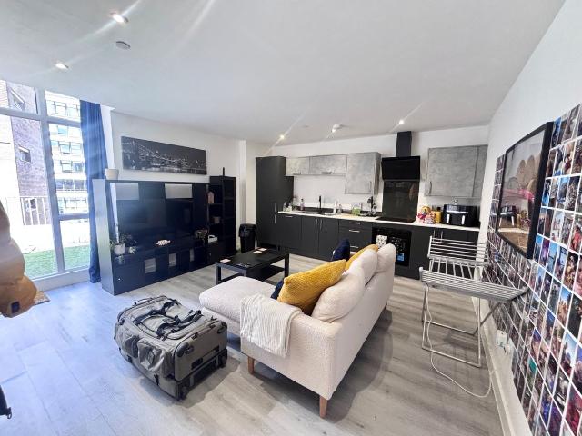 George Street, Hull HU1, 1 bed flat to rent, £775 pcm | PrimeLocation