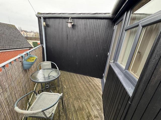 George Street, KIDDERMINSTER 1 bed flat to rent £750 pcm £173 pw