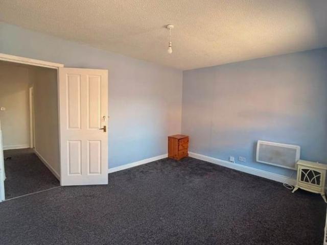 George Street, Luton LU1, 2 bed flat to rent, £1,400 pcm | PrimeLocation
