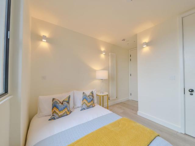 George Street, Luton LU1, Studio to rent, £775 pcm | PrimeLocation