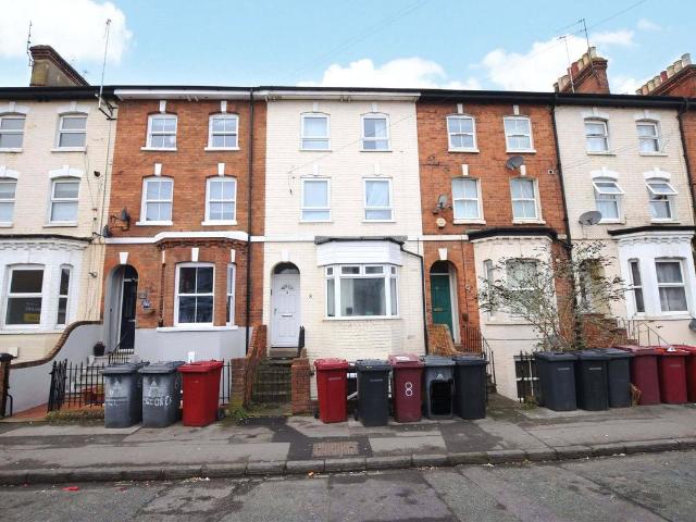 George Street, Reading, Berkshire RG1, 2 bed flat to rent, £1,200 pcm | PrimeLocation