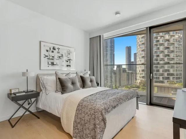 George Street, Vertus, London E14, 1 bed flat to rent, £3,050 pcm | PrimeLocation