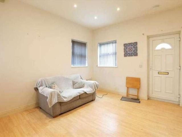 George Street, Wellingborough, NN8