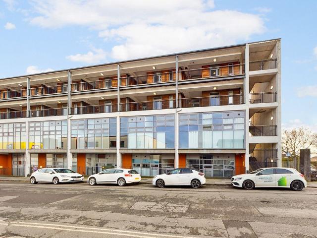 George Place, Millbay PL1, 1 bed flat to rent, £850 pcm | PrimeLocation