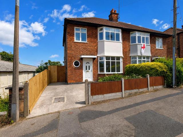 George Road, Carlton, Nottingham NG4, 3 bed property to rent, £1,350 pcm | PrimeLocation