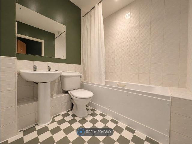 George Roche Road, Canterbury CT1, 3 bed flat to rent, £1,550 pcm | PrimeLocation