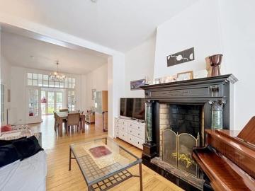Georges Henri: Studio in a co living house